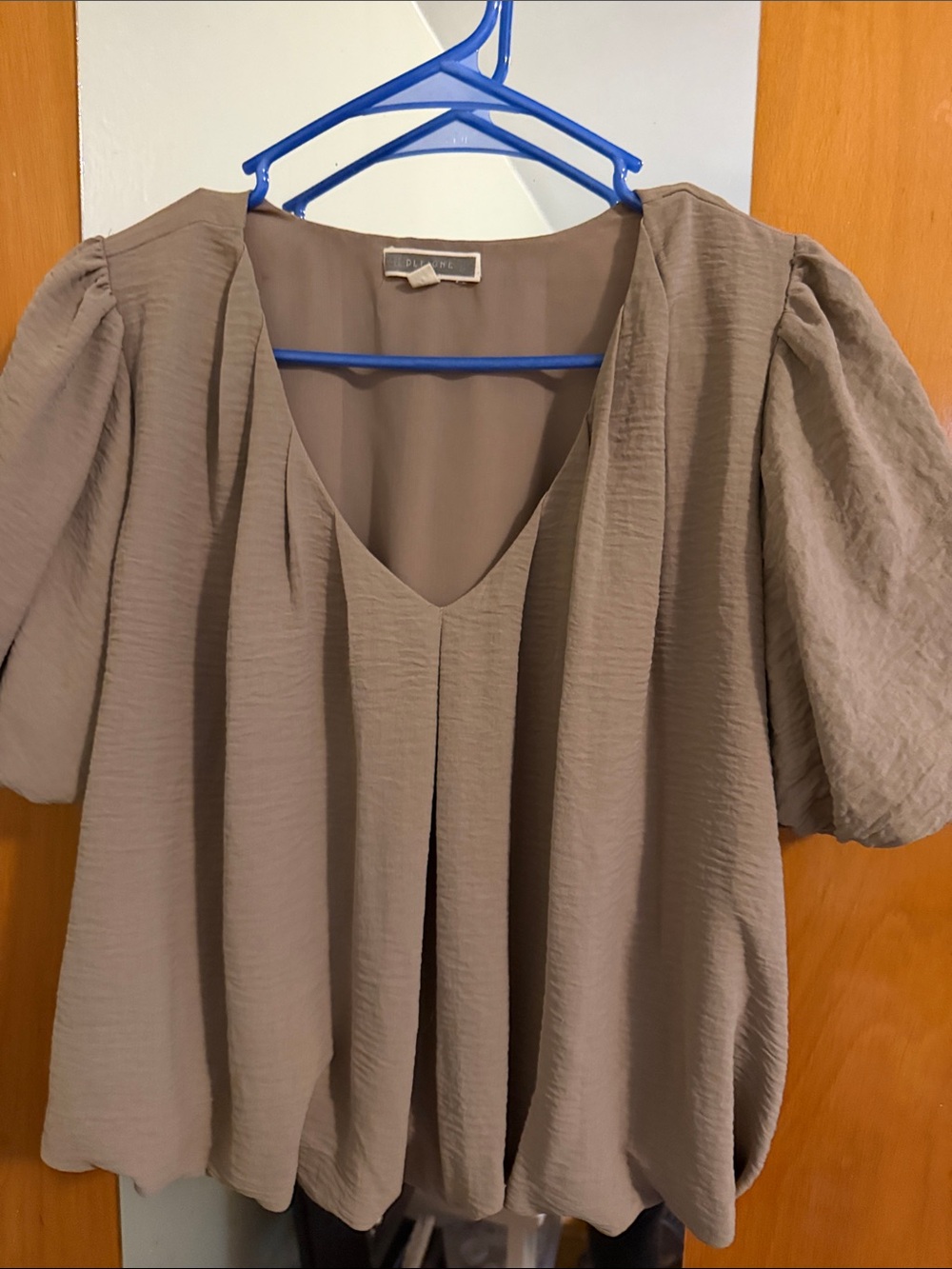 Aritzia Taupe V-Neck Puff Sleeve Blouse